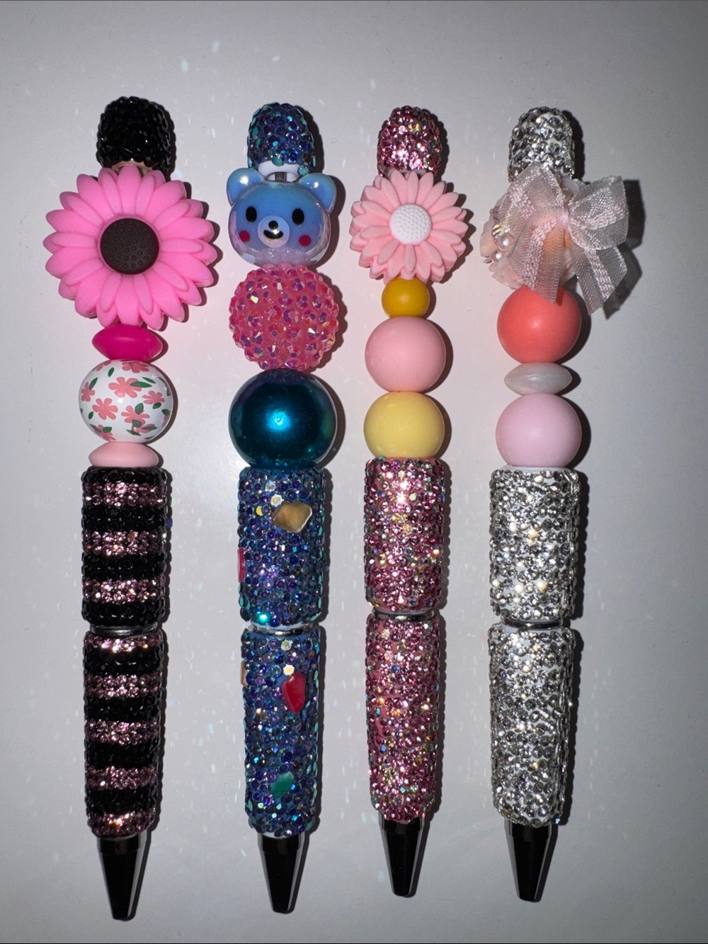 (1) Handmade beaded pen